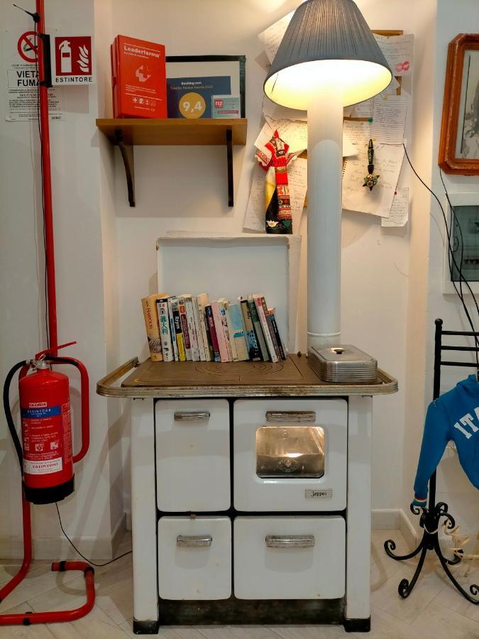 Lanzies Guesthouse Roma Dış mekan fotoğraf